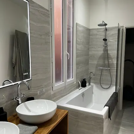 Capitole Superbe Apartment *